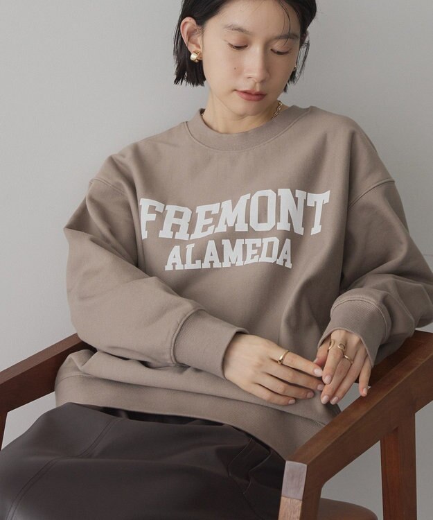 AMERICAN HOLIC FREMONT ロゴスウェットプルオーバー Gray Beige