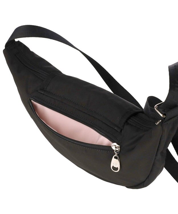 tsumori chisato CARRY ネコメタル ショルダーバッグ ブラック