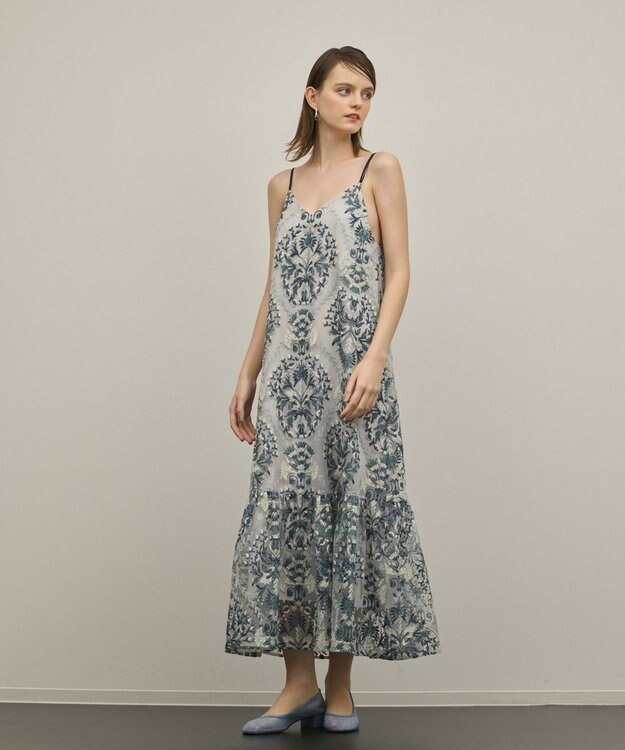 GRACE CONTINENTAL オーナメントembワンピース ブルー