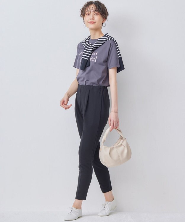 組曲 L ブルーデイジーロゴプリント Tシャツ チャコール×ピンク系