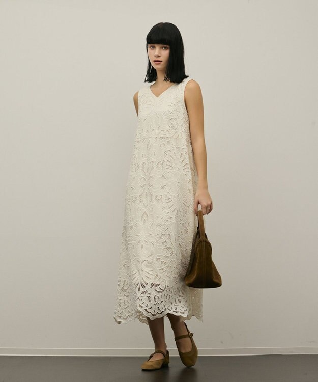 GRACE CONTINENTAL フラワーカットワークワンピース キナリ