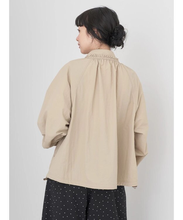 earth music&ecology スタンドフリルミリタリーブルゾン Beige