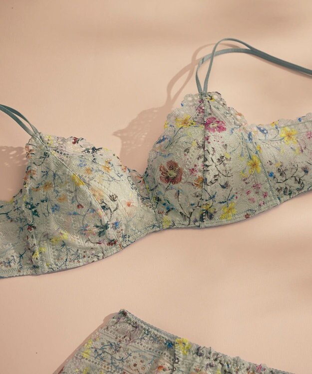 une nana cool MADE WITH LIBERTY FABRIC 特別な日以外の364日つけたくなるブラ 364ブラ レース ダークブルー