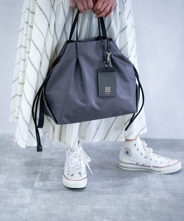 style code 【PADMA/パドマ】カードケース付　ナイロン巾着トートバッグ ネイビー