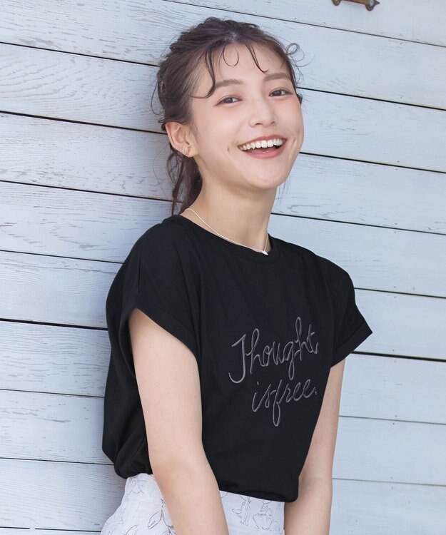Tiaclasse 【洗える】立体刺繍ロゴTシャツカットソー ブラック