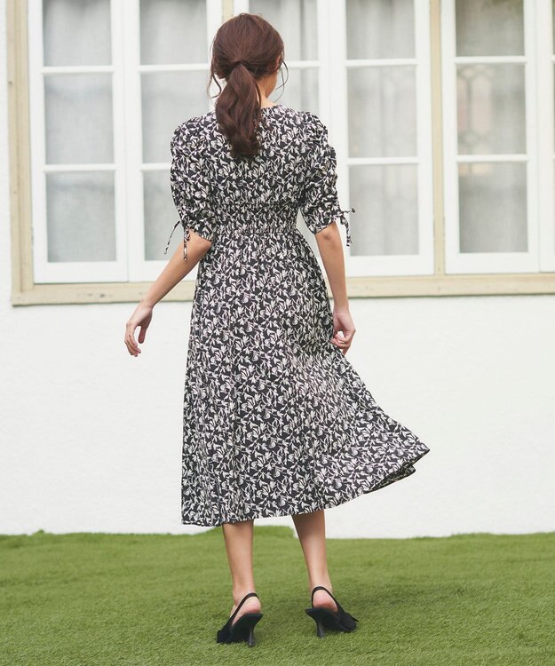 Feroux フラワープリント ワンピース ブラック系1