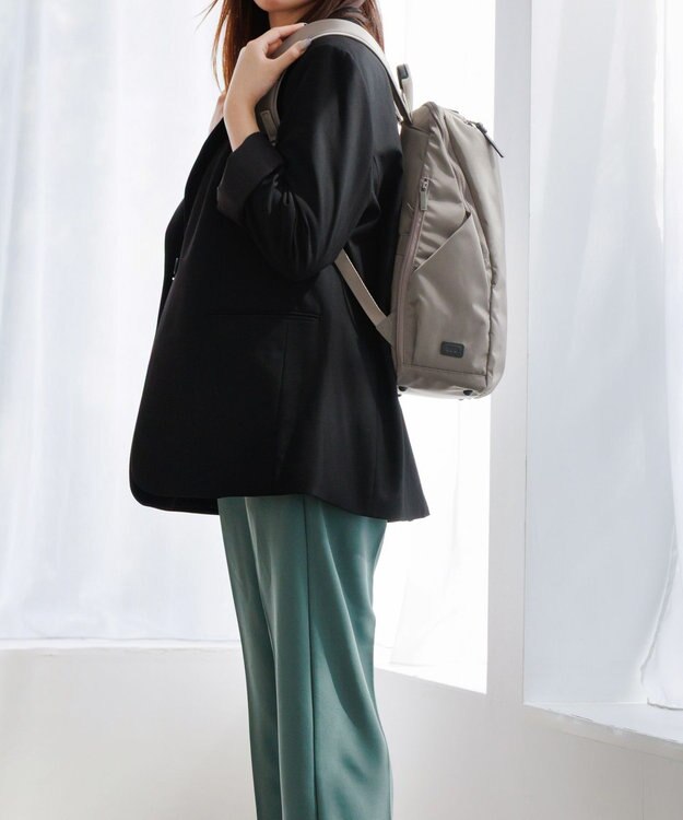 ACE BAGS & LUGGAGE 【軽量】 ace. ルフィラ リュックサック A4 14.0インチPC収納 17911 エース グレージュ