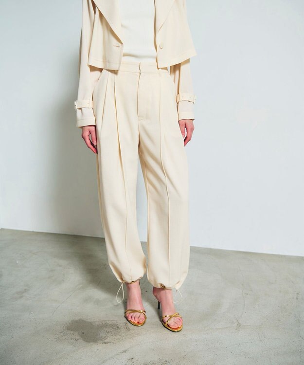 GRACE CONTINENTAL ストレッチスラブタックパンツ キナリ