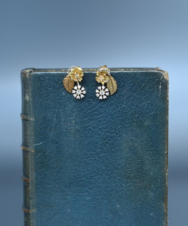 monshiro 【スワロフスキー】アリウムプチ ピアス ホワイト×ゴールド