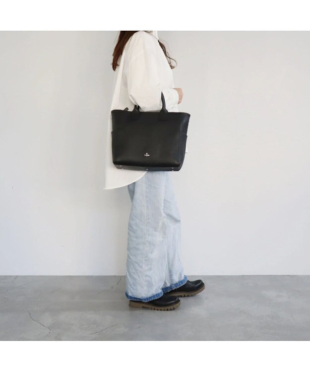 PELLE BORSA ミディアムトート Reinette レネット 4792 ブラック