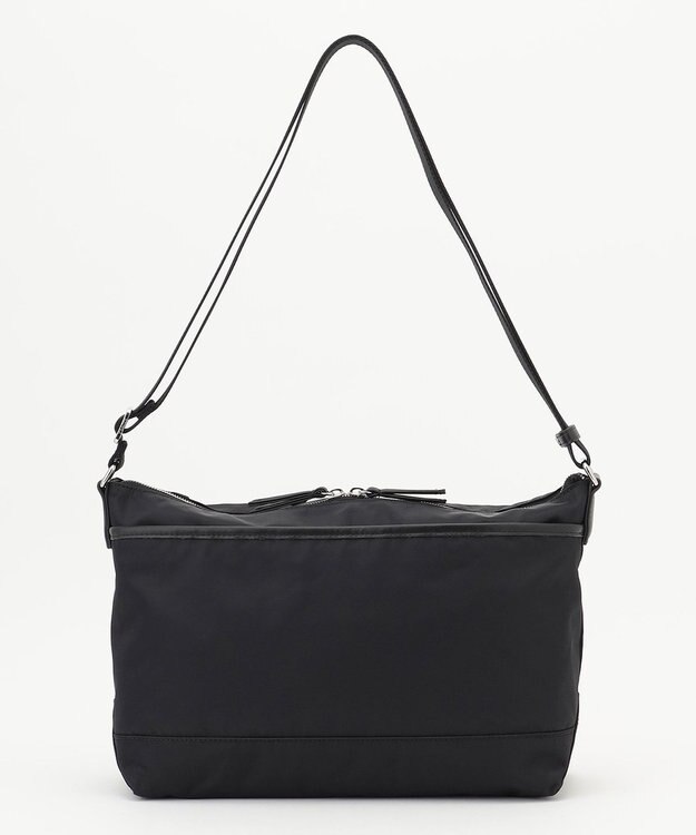 Y'SACCS ナイロン×リサイクルレザー　コンビマルチショルダー ブラック