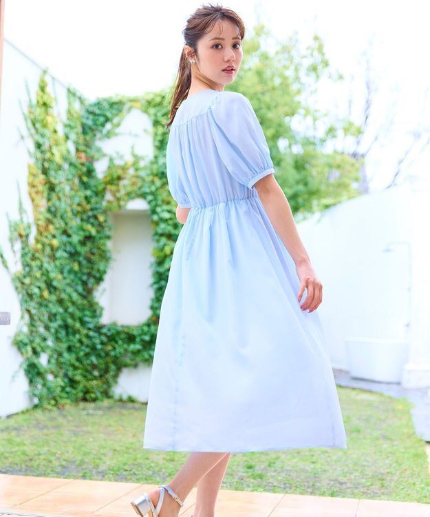 Feroux 【洗える】ギャザーデザインパフスリーブワンピース スカイブルー系