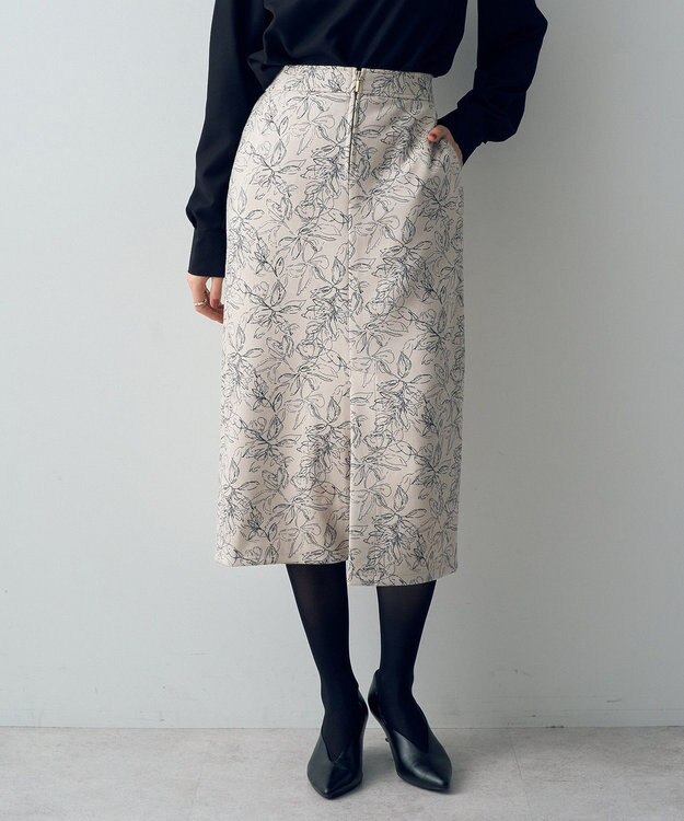 YECCA VECCA フラワー柄フェイクスエードスカート Ivory