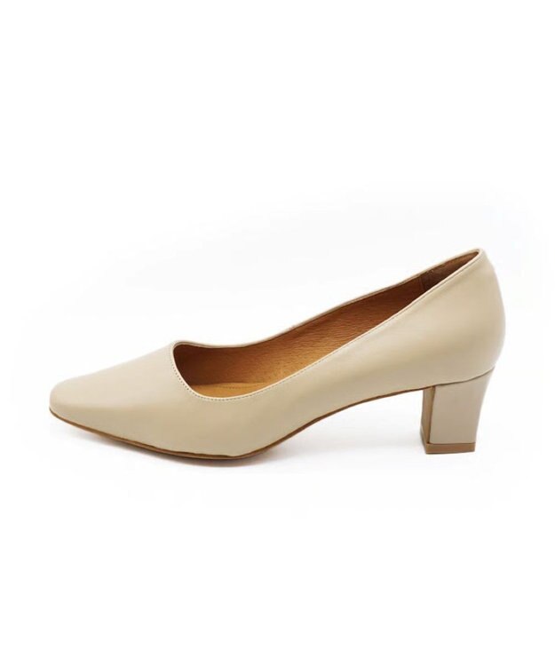 APOM スクエアトゥプレーンパンプス50 ベージュ
