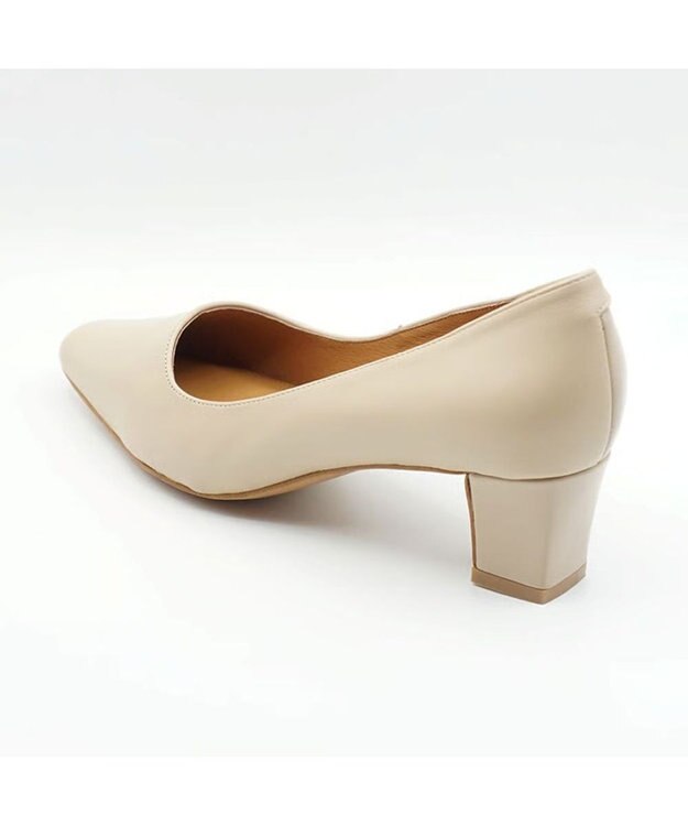 APOM スクエアトゥプレーンパンプス50 ベージュ