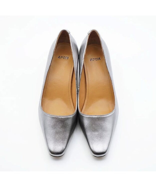 APOM スクエアトゥプレーンパンプス50 シルバー