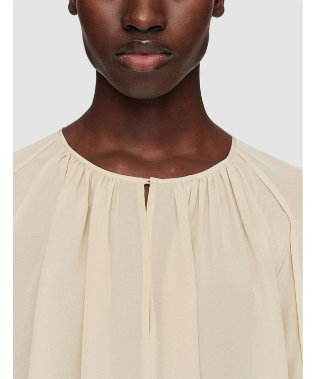 JOSEPH クレープ  ド  ソワ　リラックスフィットブラウス Oat