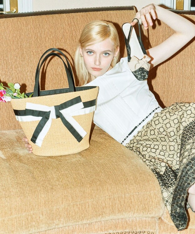 TOCCA BICOLOR RIBBON BASKET かごバッグ ベージュ(ブラック×オフリボン)