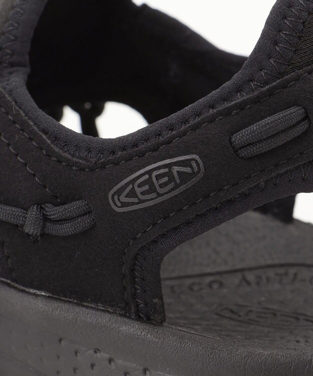 JOSEPH ABBOUD MOUNTAIN 【2本の紐と1枚のソールから作られた次世代のスニーカー・WOMEN】UNEEK ASTORIA ブラック系