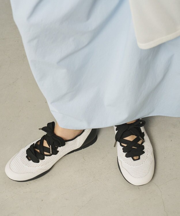 steppi ロープロ リボン スニーカー ブラック×ホワイト