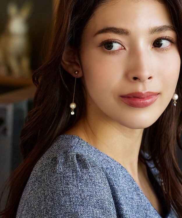 Tiaclasse パールロングピアス ゴールド