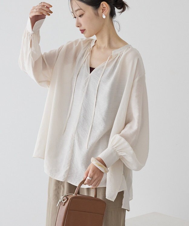 AMERICAN HOLIC スキッパーギャザーブラウス Ivory