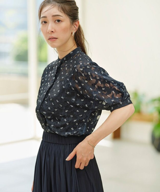 組曲 【WEB限定】フラワーボーダージャカードプリント ブラウス ネイビー系5