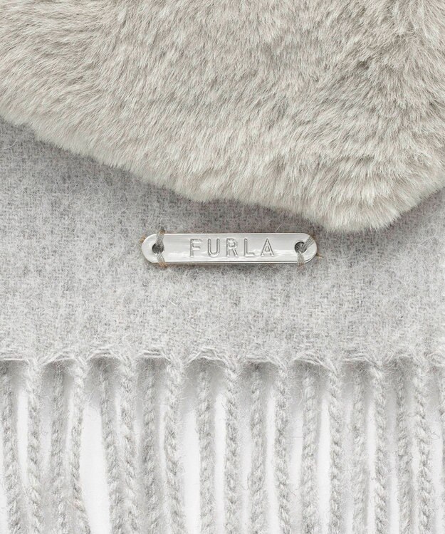 MOONBAT 【WEB限定】フルラ (FURLA)エコファー付きマフラー 無地×ハート　ウールマフラー ロゴプレート付き ライトグレー