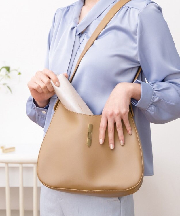 YAMATO テーブル＆キッチン 【フェスティノ】充電式スタイリングヒーターブラシ  ホワイト  SMHB-049-WH ホワイト