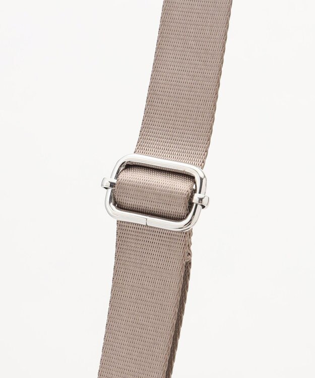 Y'SACCS ドットジャガードポーチ付きリュックサック ライトグレー