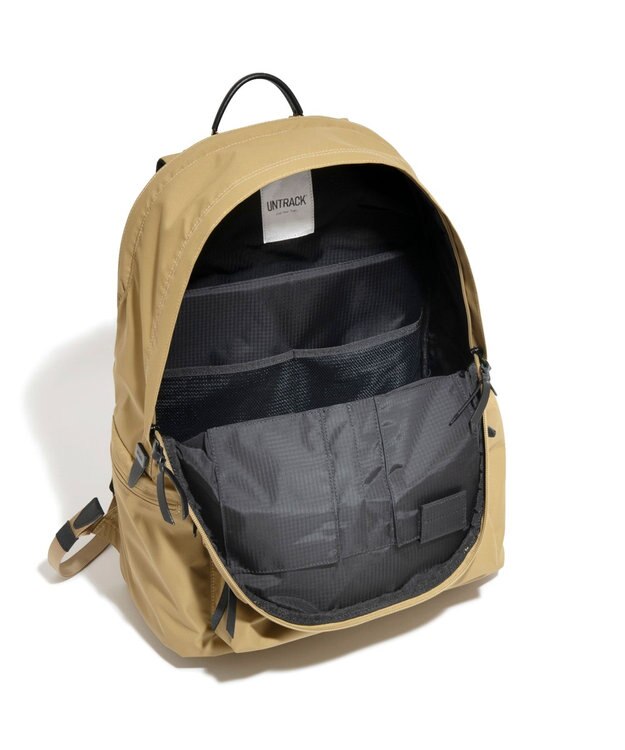 ACE BAGS & LUGGAGE UNTRACK CITY/3LS デイパックL 60376 アントラック マスタード