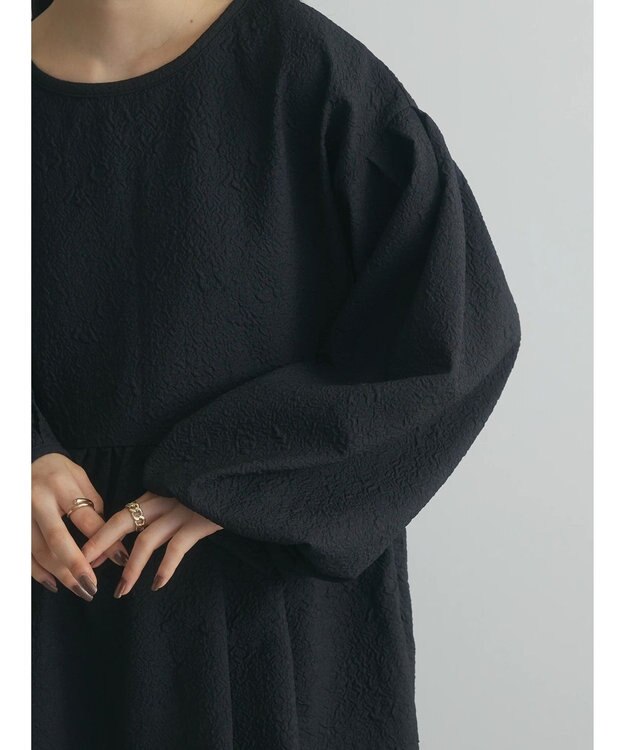 Green Parks armonia. エンボスタックコクーンワンピース Black