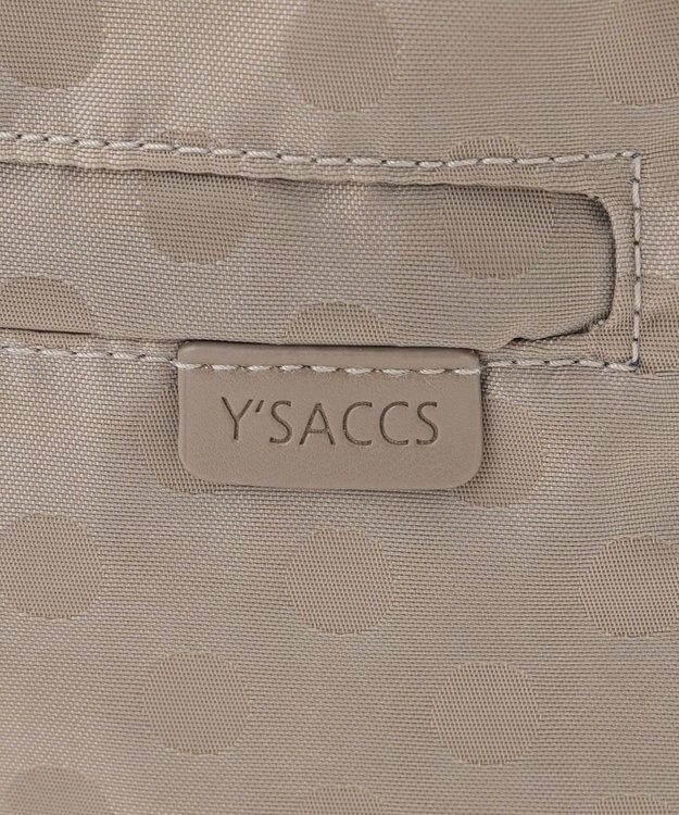 Y'SACCS ドットジャガードポーチ付きリュックサック ライトグレー