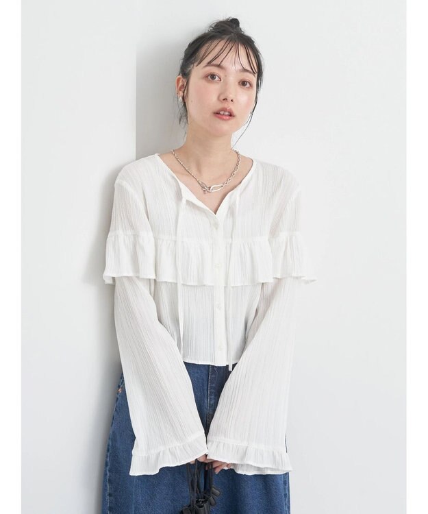 earth music&ecology フリル切替えショートブラウス Off White