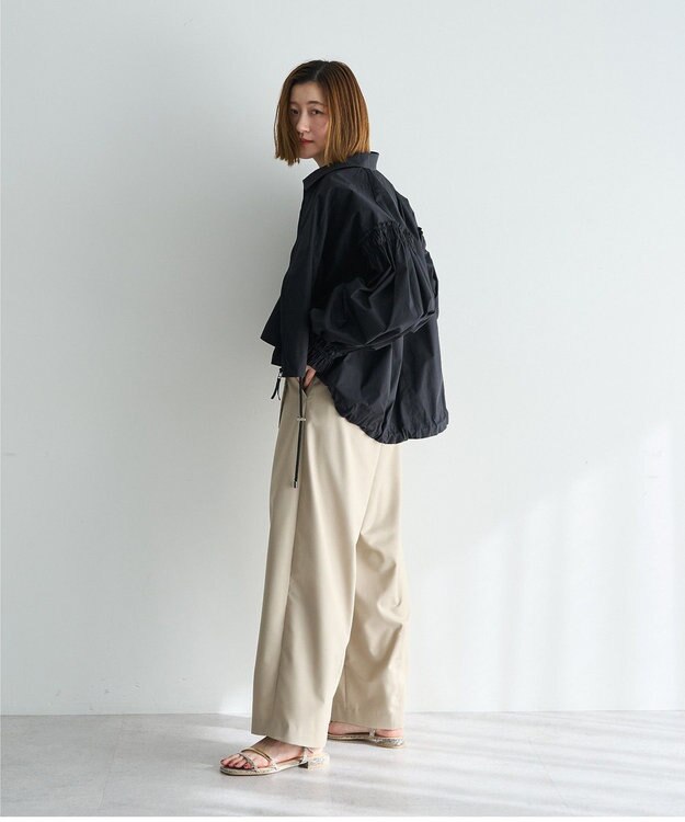 YECCA VECCA ベルト付きカーヴィーパンツ Beige