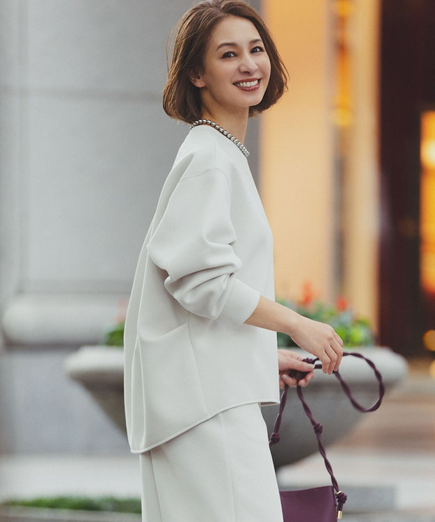 UNFILO L BEAUTY FORM JERSEY バックフォルム プルオーバー グレージュ