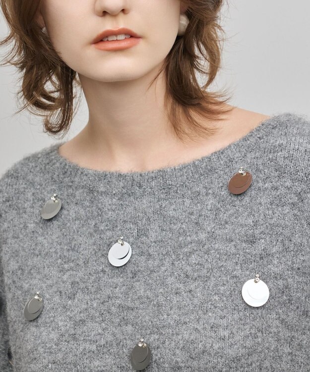 GRACE CONTINENTAL スパンコールニットトップ グレー