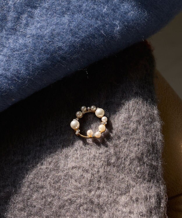 Phoebe フォーマルパールビジューサークルブローチ　ゴールド ゴールド
