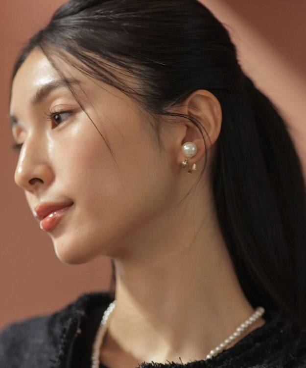 組曲 リボンパール2WAYイヤリング ゴールド系