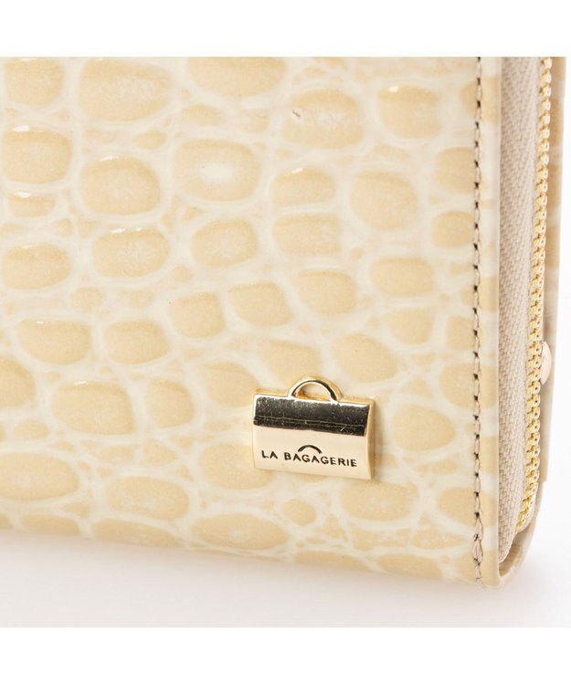 LA BAGAGERIE クロコ型押しエナメル 長財布（がま口） アイボリー