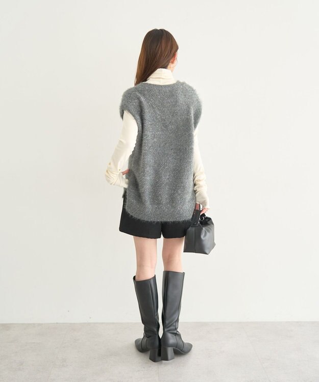 earth music&ecology 【予約】キャットライクヤーンニットベスト チャコールグレー