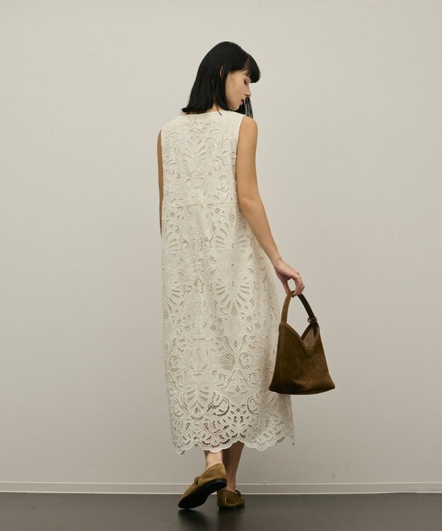 GRACE CONTINENTAL フラワーカットワークワンピース キナリ