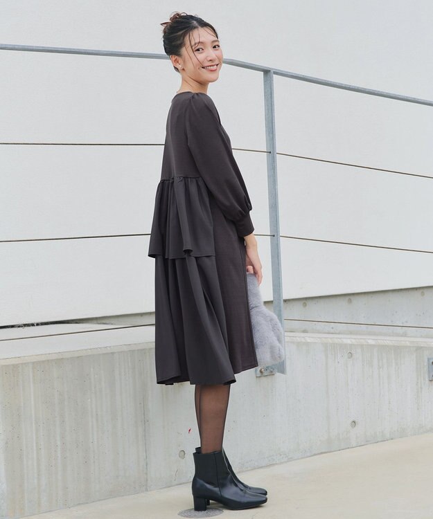 Tiaclasse L 【洗える】ドッキングティアードワンピース チャコールグレー