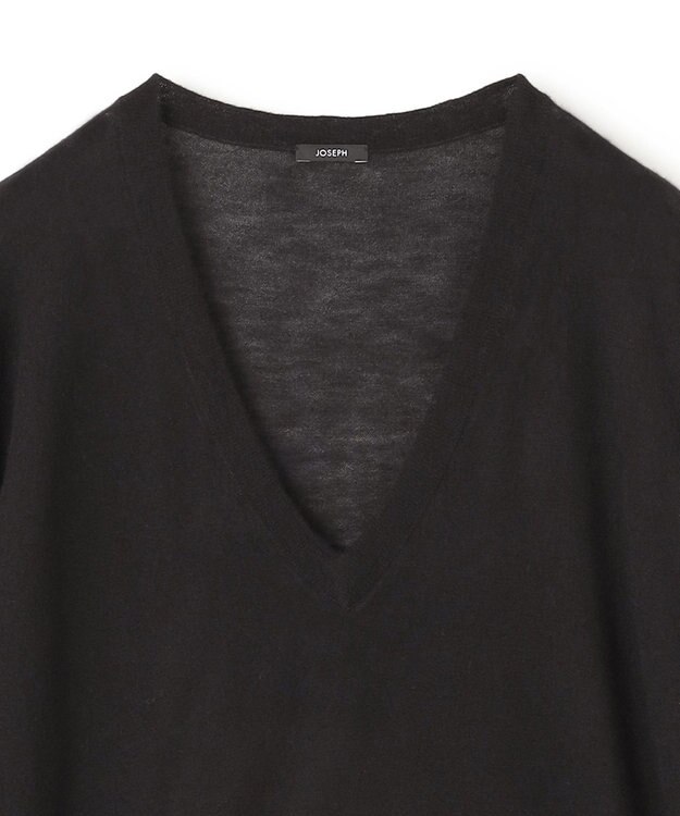 JOSEPH 【FOUNDATIONS】キャッシュエアー　Vネックニット Black