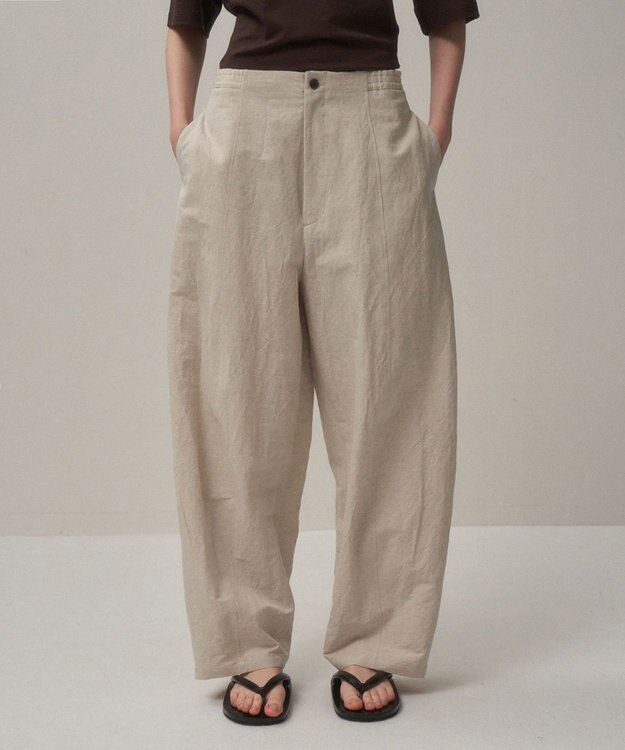 ATON CRISPY LINEN | イージーパンツ BEIGE