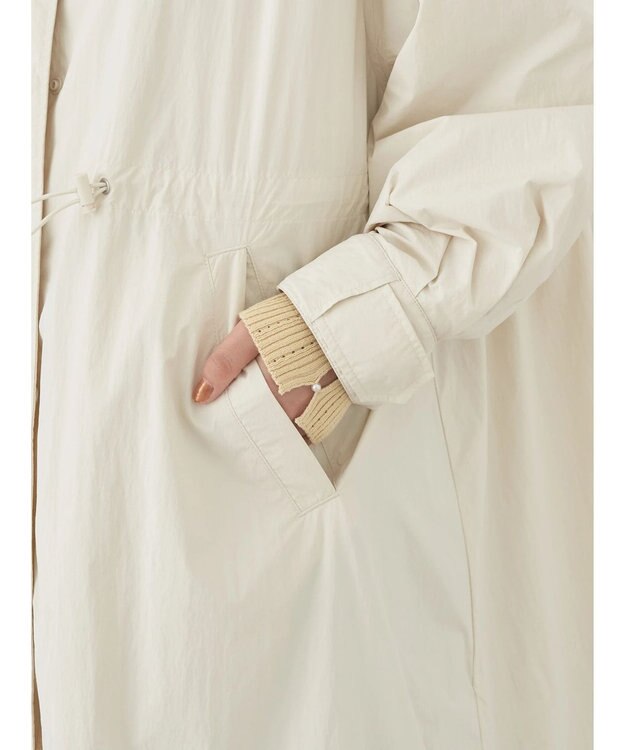 earth music&ecology テックフードロングコート Ecru