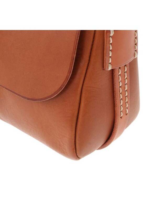 genten サドルベルト ヌオーバ 横型コンパクトショルダーバッグ チャ