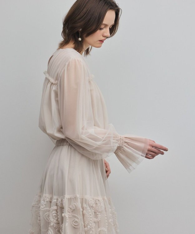 GRACE CONTINENTAL チュールタイブラウス キナリ