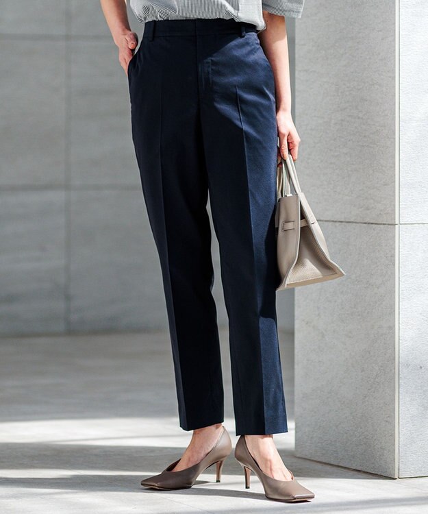 23区 【洗える/セットアップ対応】グロッシーコットンシャンブレー テーパード パンツ ネイビー系