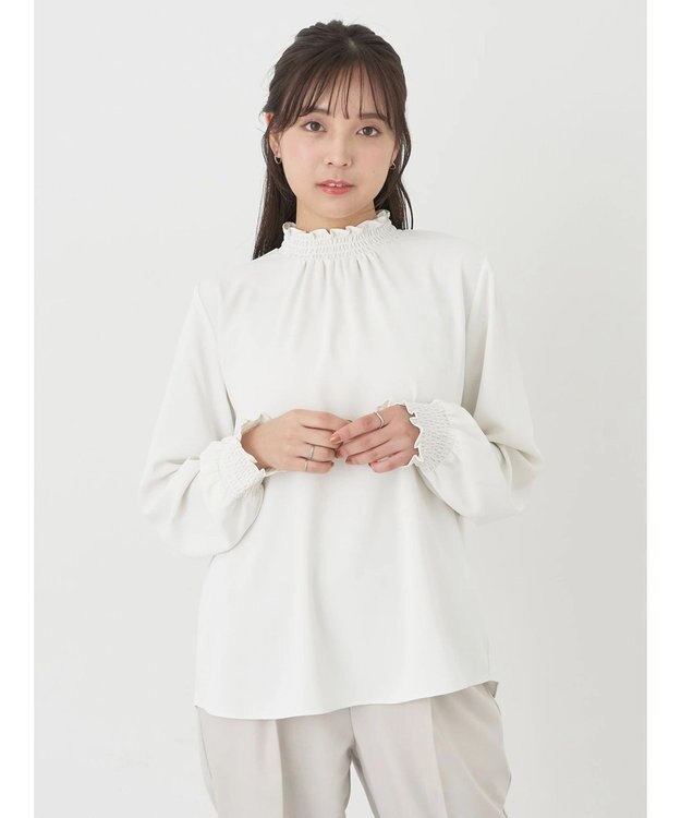 earth music&ecology シャーリングブラウス Off White